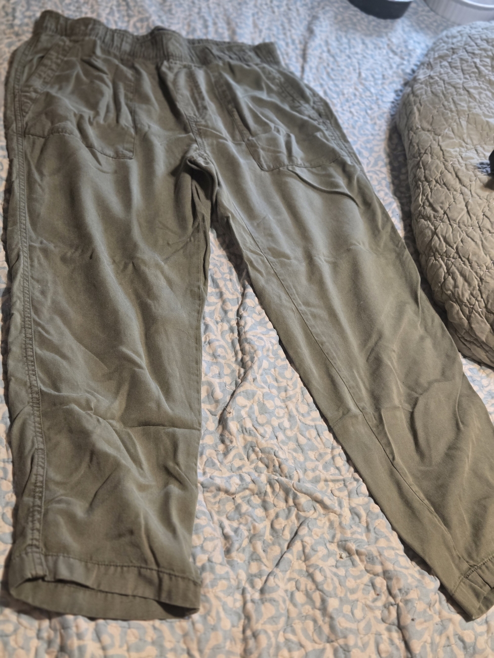 GAP Olive Straight-Leg Women's Pants